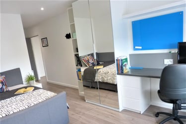 3 bed flat, 119 Mayflower Street, City Centre, Plymouth, PL11SD - Image 4